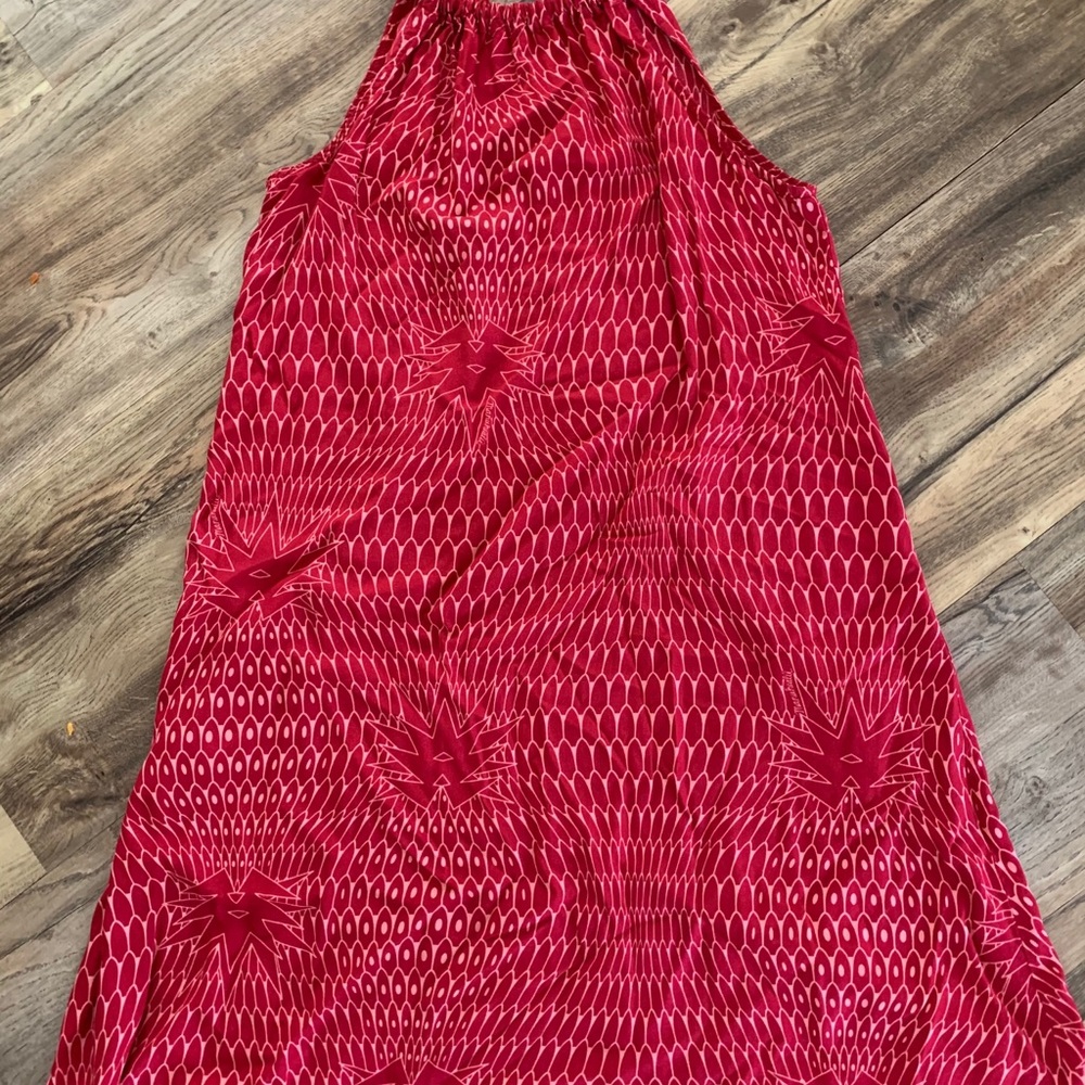 Halter dress with adjustable tie